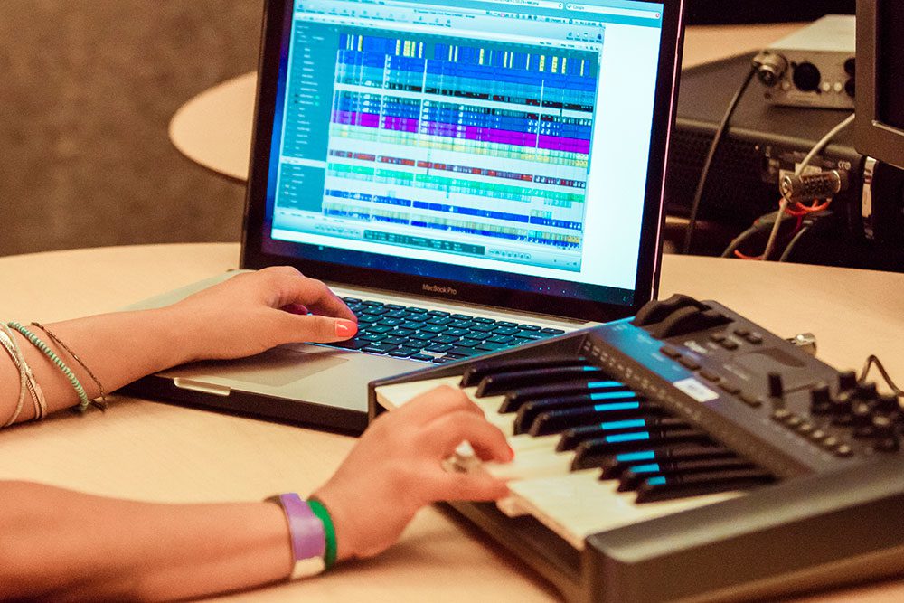 411 Music Group Internship The Los Angeles Film School