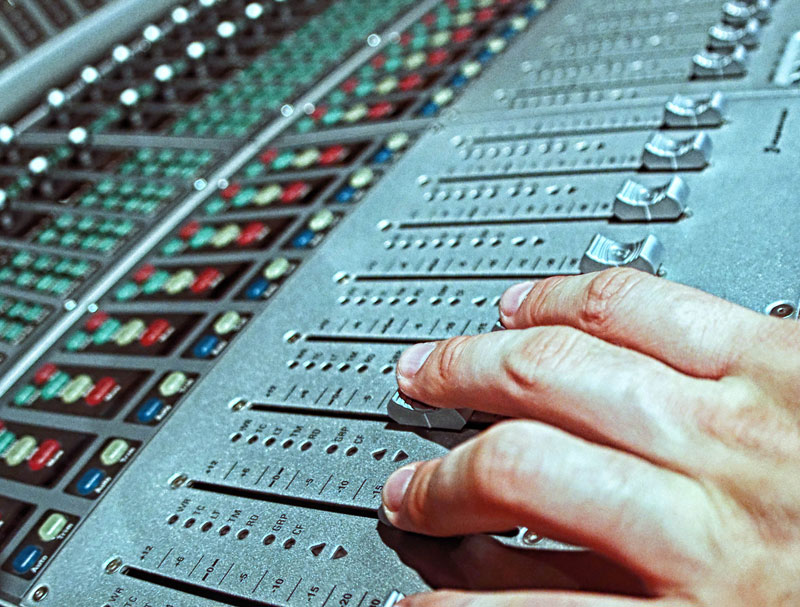 Mix Engineer Seeks Assistant The Los Angeles Film School